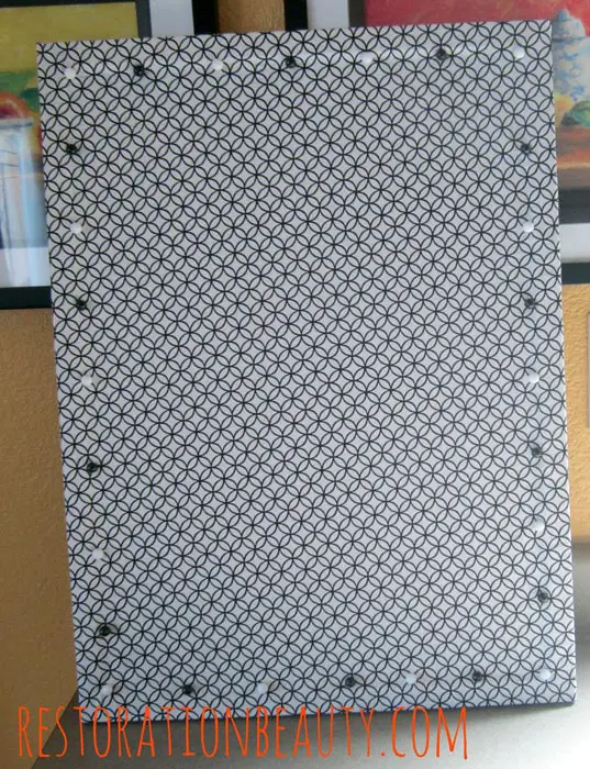 Fabric-Covered-Cork-Board-Decor