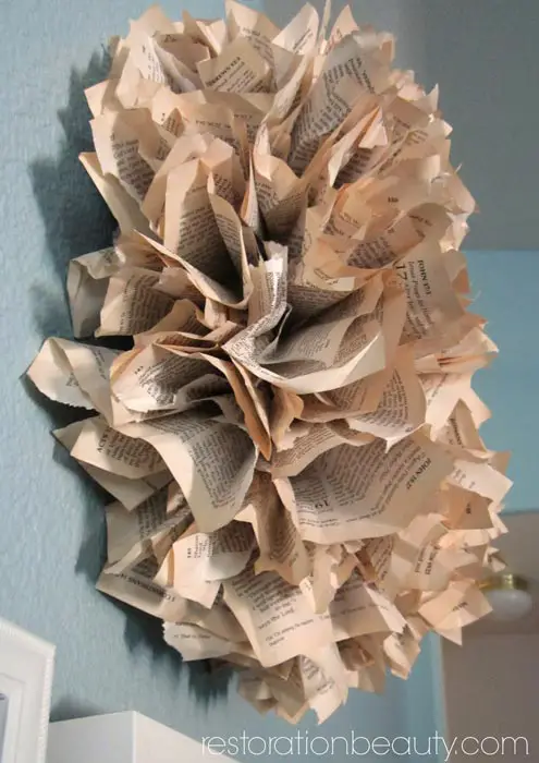 book-page-wreath